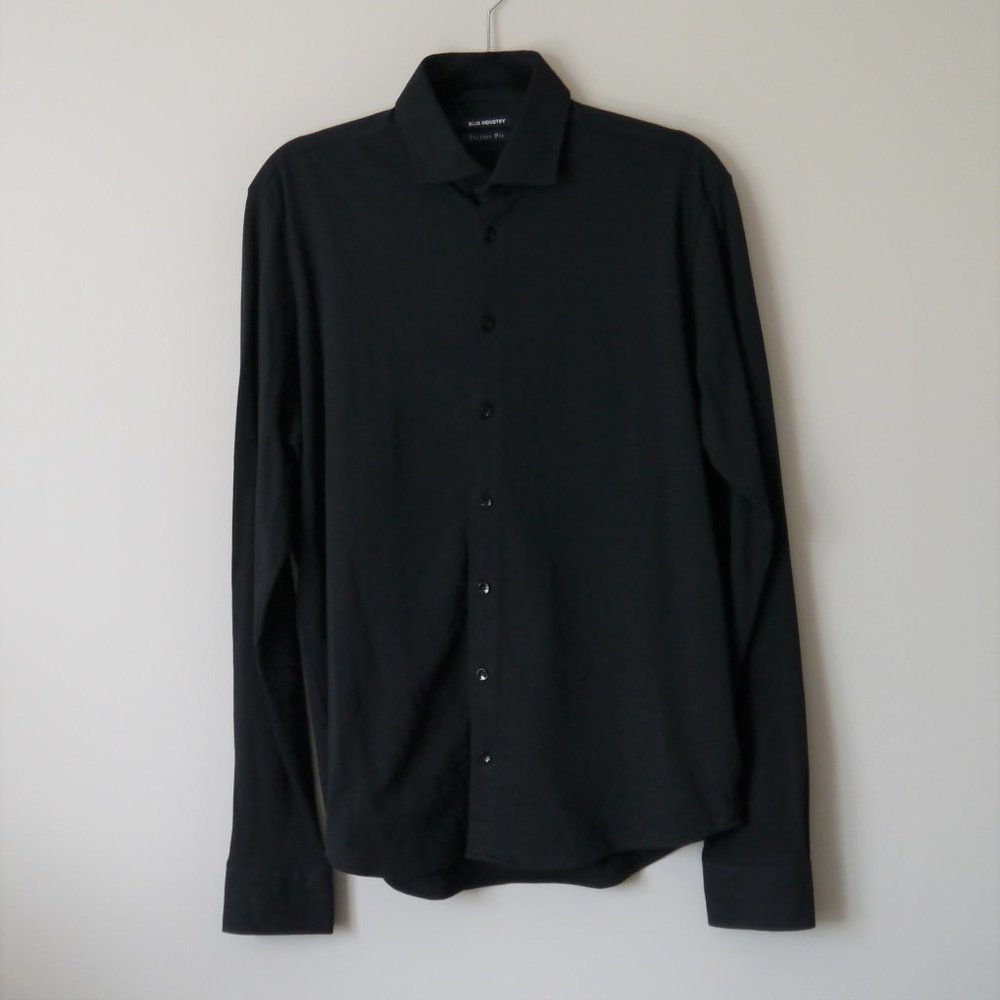 Blue Industry Oscar Black Botton-up